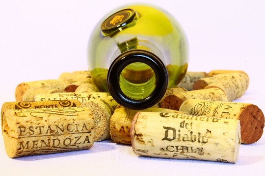 wine bottle, corks, wine corks-780102.jpg